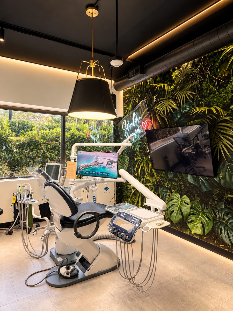 Treatment room with a living plant wall at TruGlo Calabasas